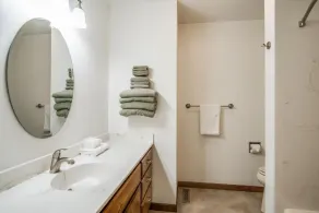 Pend Oreille Shores Resort  - Badezimmer