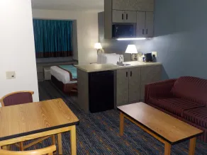 MJ INN and SUITES - Rum