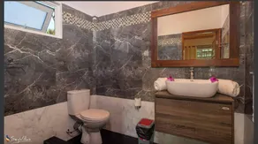 Room-effie Mountain View Halona Villa - Badrum