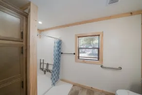 Moody Beach Camping Resort Wheelchair Accessible Cottage - Salle de bain