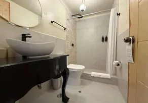 Hotel Monasterio San Pedro - Bathroom