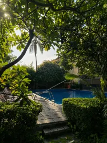 Saigon Domaine Luxury Residences - Piscina