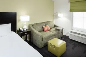 Hampton Inn & Suites Gainesville-Downtown - Chambre