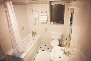 The Derg Arms B&B - Baño
