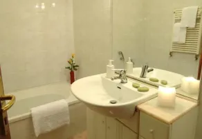Hotel Canal - Bathroom