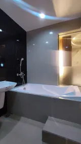 One Serenata Hotel Bacoor - Bathroom