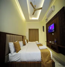 Suthanthira stay Inn - Room