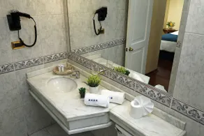Hotel Principado de Asturias - Bathroom