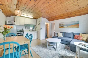 'Tiny House Cottage 5' w/ Crooked Lake Access! - Interiør