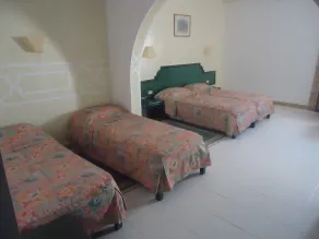 Hotel Mezri - Room