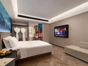 Echarm PLUS International Hotel Zhujiang New Town Wuyangcun Metro Station - Free Deliver Service to Canton Fair Complex During Canton Fair Period - Room