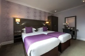 Bromley Court Hotel London - Habitación