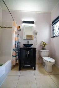 Nickels Garden Villas - Bathroom