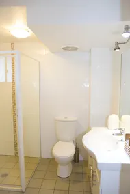 Scone Motor Inn & Apartments - Badezimmer