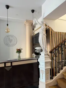 Hôtel de la paix - Recepción