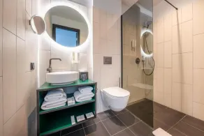 OTTO Hotel & Sun - Baño