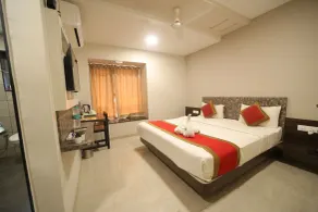 Hotel Rahul Palace Belgaum - Vue de la chambre