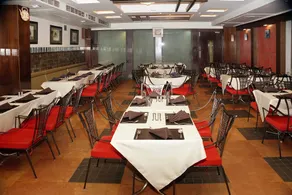 SilverCloud Hotel and Banquets - Restaurant