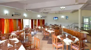 Saras Tourist Resort - Ristorante