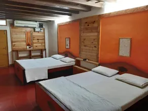 Room in Lodge - Royal Cottage, Anaimalai Room 2 - Camera