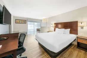 Quality Inn & Suites Sacramento Downtown Area - Chambre