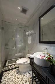 Hanoi Media Hotel & Spa - Bathroom