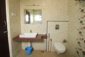 Pondy Southern Residency - Bathroom