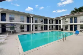 Motel 6 Bryan, TX - University Area - Pool