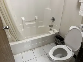 Express Inn & suites - Badezimmer
