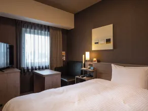  Hotel Route Inn Kan-onji - Zimmer