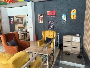  Karvi Hostel & Suites - Recepción