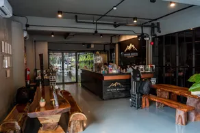Premier Hostel Chiang Mai - Reception