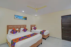 Fabhotel Srikara Grand Luxury Rooms - Room