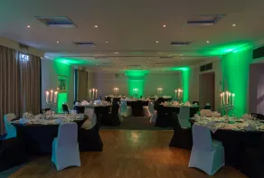 Holiday Inn Rugby-Northampton M1 Jct18 by IHG - Restaurante