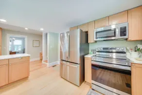 Located in the Heart of Gloucester Courthouse! - Interiör