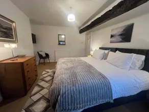 The Old Farmhouse, Yealand Redmayne, a characterful cottage in a rural setting - Rum