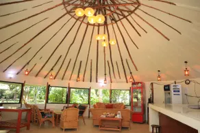 Wayando Beach Eco Lodge - Restaurant