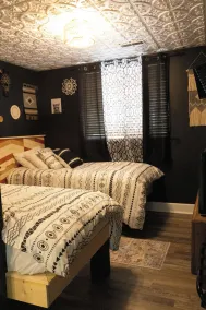 Monroe Street Suites - Room