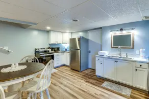 Tri-cities Home Near Lakes & Bristol Speedway - Innvendig