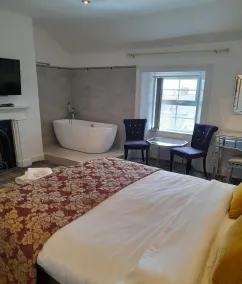 Schooner Hotel - Room