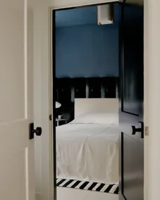 The James Bradley - Rom