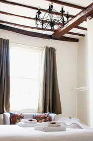 The Old Crown Coaching Inn - Room