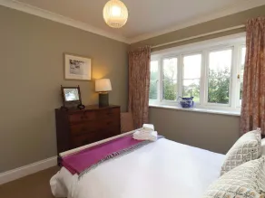 Roding Cottage - Room