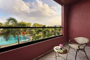 Saya Grand Resort By Treat Thane - Vue de la chambre