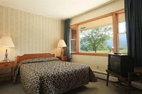 Ladd Brook Inn - Room