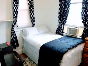 Cozy apt in WEST NY, NEW JERSEY, at 2 bloks from bus stop-15 minutes 2NY 7MINUTES VIA NYWATERWAY FERRY-BETTER CAN'T BE!! - Room