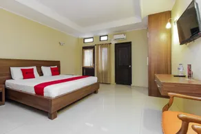 RedDoorz near Taman Samarendah Samarinda - Room