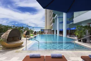Le Meridien Kota Kinabalu - Piscine