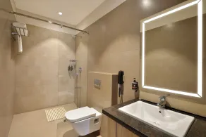 Ginger Ahmedabad, Kristar - Salle de bain