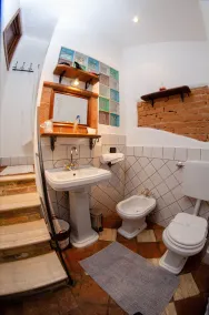 Holiday House Antica Dimora Soggiorni in langa centro storico La Morra - Bathroom